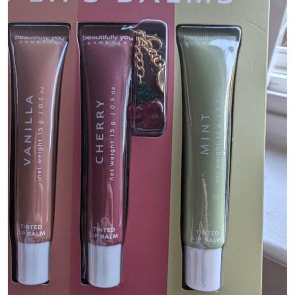 Tinted Lip Balm Set + 2 Charms | Coffee, Vanilla, Cherry, Mint - Picture 5 of 5